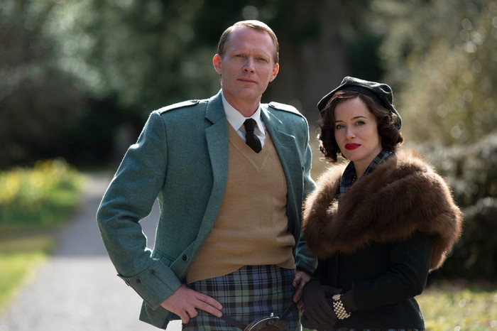 Paul Bettany and Claire Foy as the Duke and Duchess of Argyll in 'A Very British Scandal'.