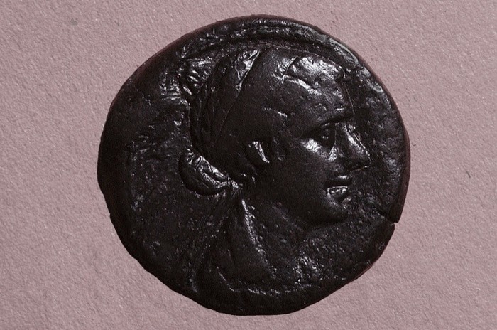 A coin with the head of Cleopatra, Egypt. Ancient Egyptian. Graeco Roman period c 51 30 BC. (Photo by Werner Forman/Universal Images Group/Getty Images)