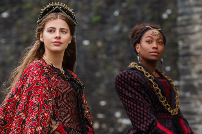 Nadia Parkes as Rosa and Stephanie Levi-John as Lina, two ladies-in-waiting to Catherine of Aragon. (Image credit: Starz)